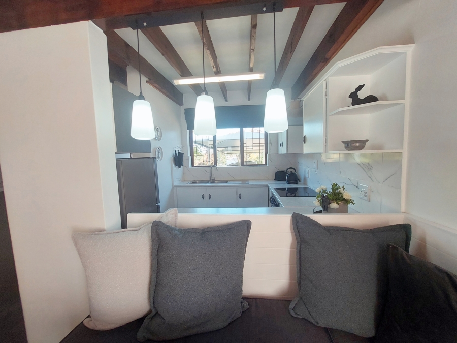 2 Bedroom Property for Sale in Heatherlands Western Cape